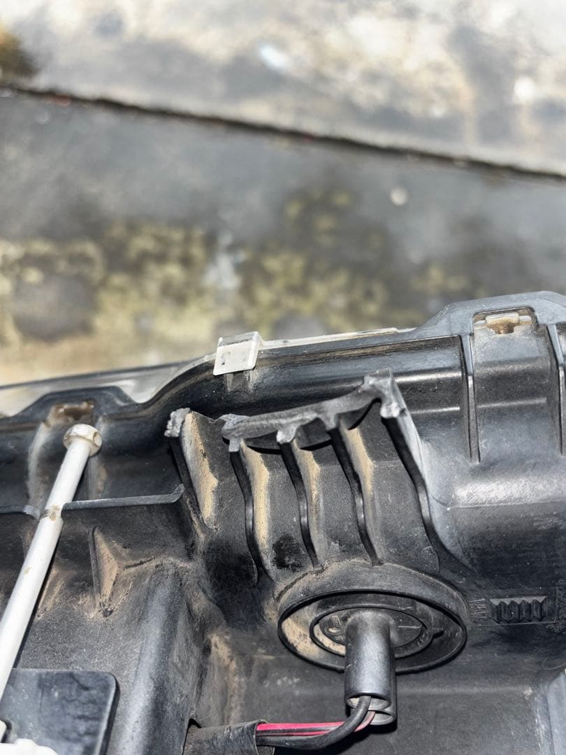 価値がある クオンLED左ヘッドライトUD Tracks 温もりのある