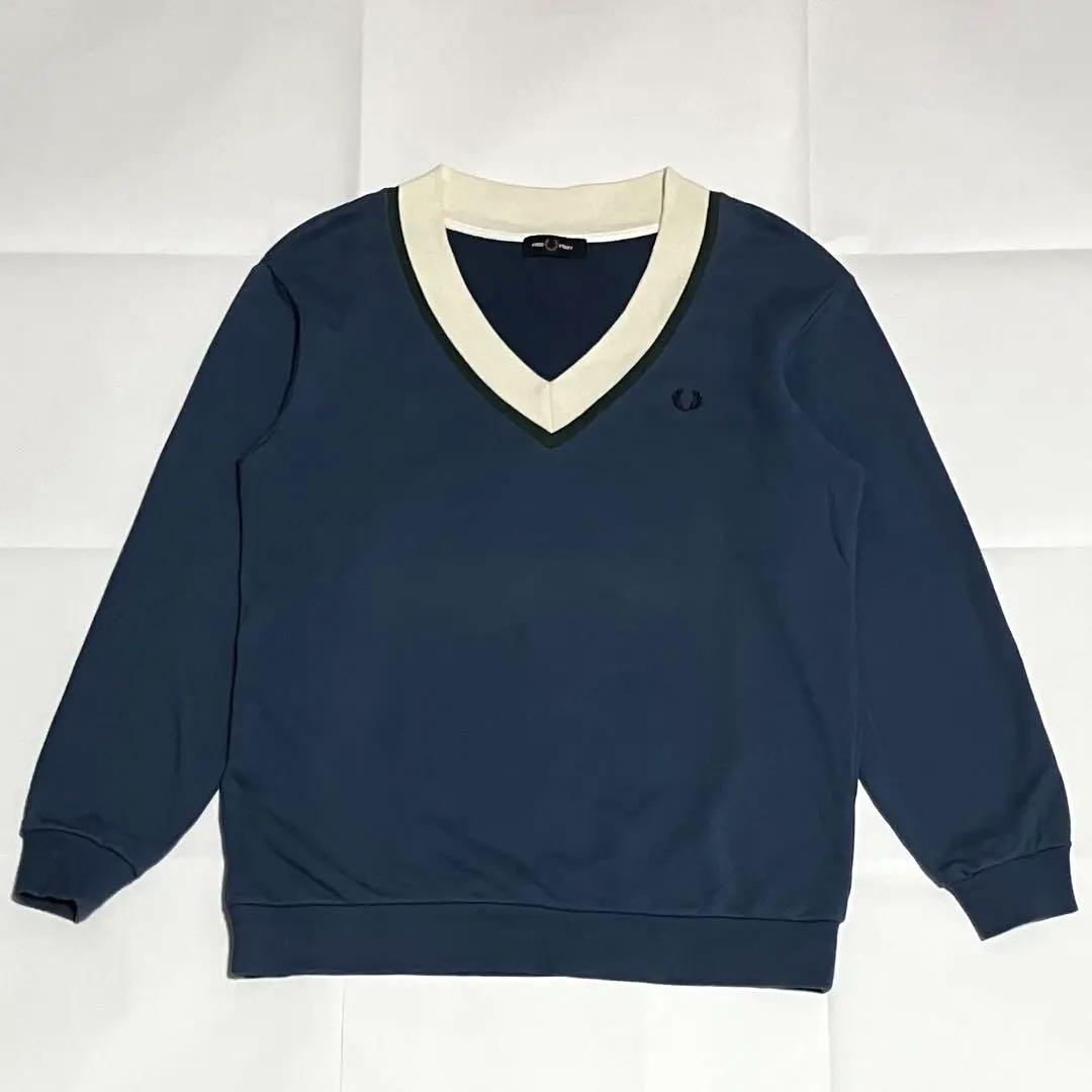【人気】FRED PERRY　フレッドペリー　チルデンスウェット　月桂樹ロゴ