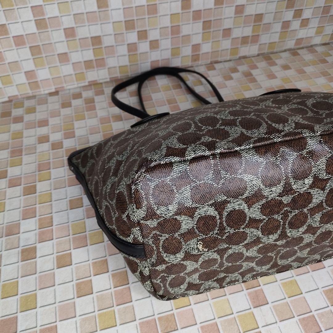 E3 COACH 　コーチ　シグネチャー　トートバッグ　ショルダーバッグ　肩掛け