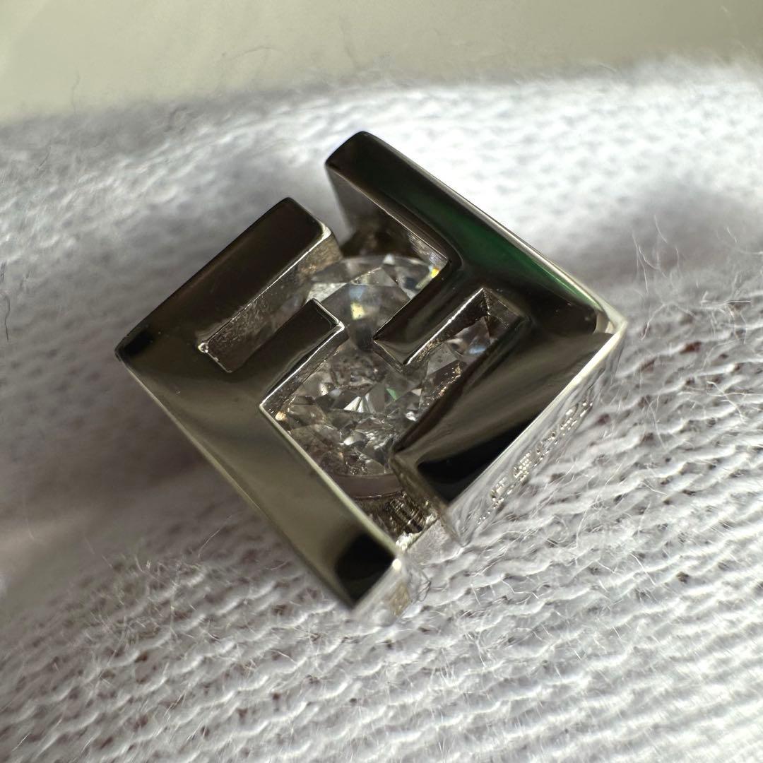 FENDI フェンディFF ピアス 片耳 クリスタル シルバー スタッドピアス FENDI フェンディFF ピアス 片耳 クリスタル シルバー スタッドピアス