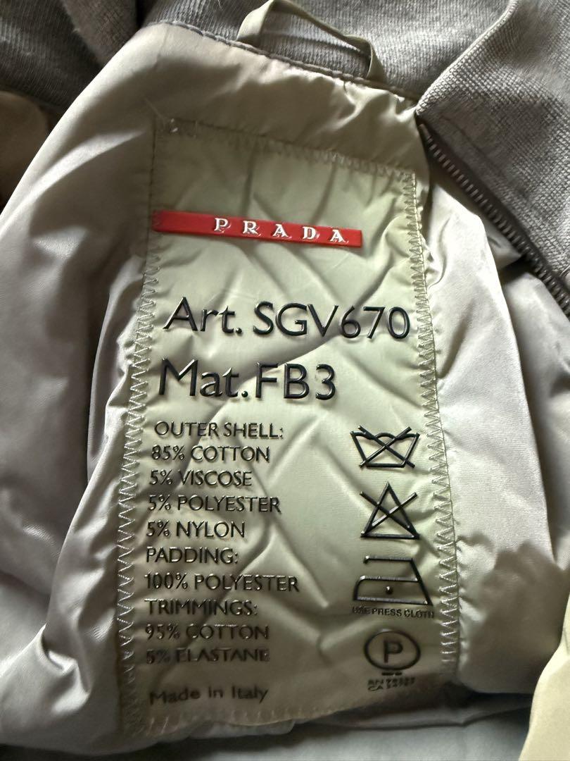即納！最大半額！ Prada gimmick zip hooded jacket ジャケット・アウター ジャケット・アウター