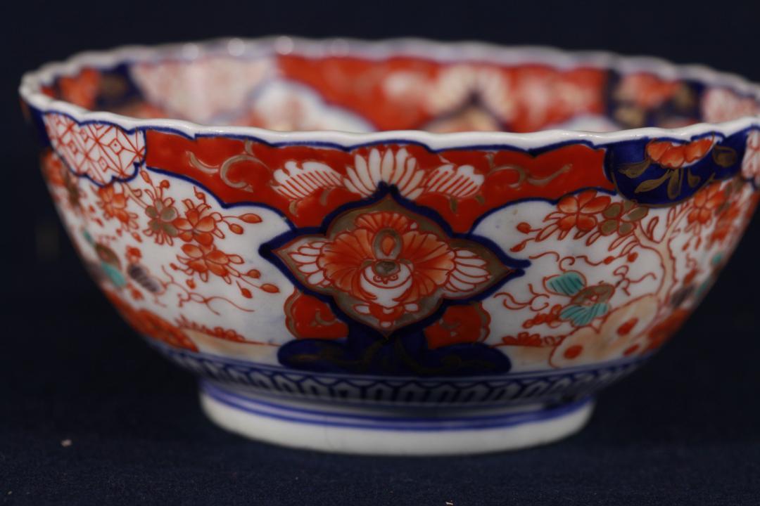 109 古伊万里赤絵雀草花満開図中鉢　無傷美品　明治　花見用