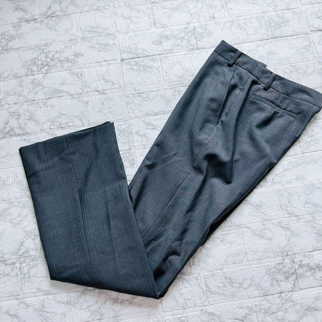【美品】　アクアスキュータム　パンツスーツ　セットアップ　グレー　ストライプ　9