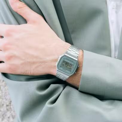 CASIO QUARTZ メンズ SV/カーキ 海外モデル 新品未使用 - メルカリ