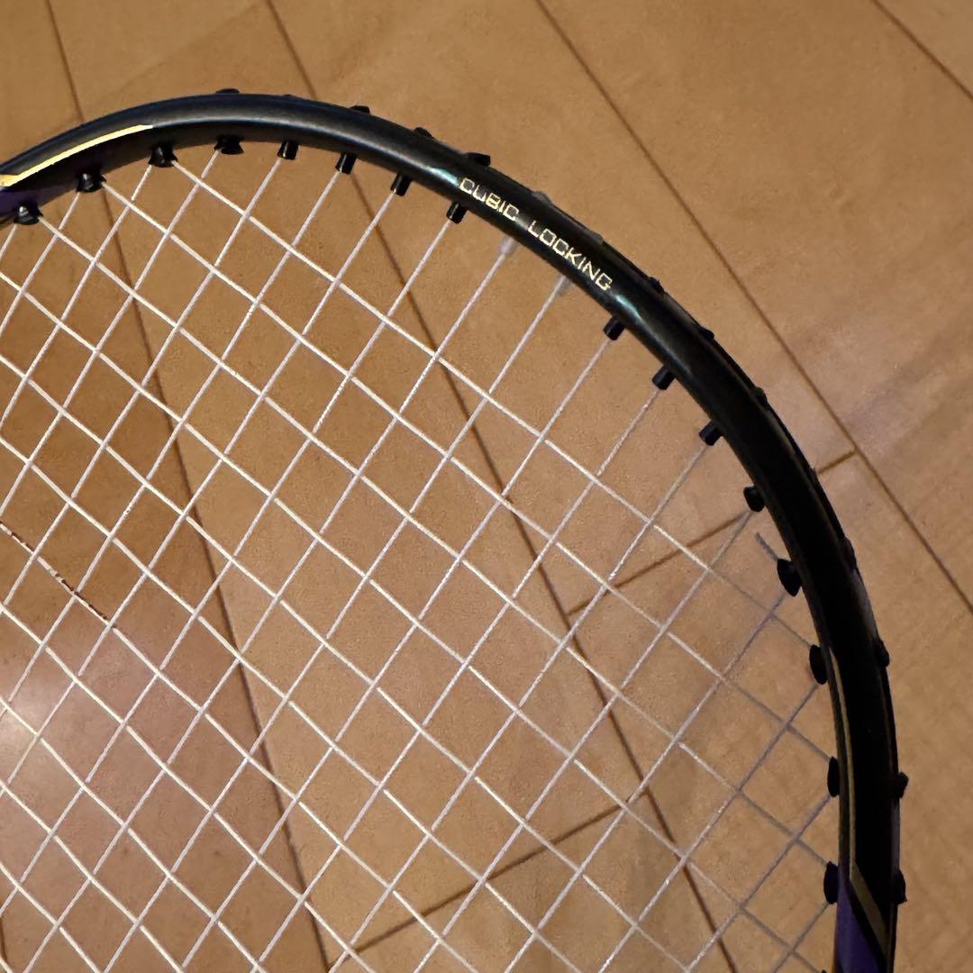 【美品】バドミントンラケット LINING AERONAUT 9000i