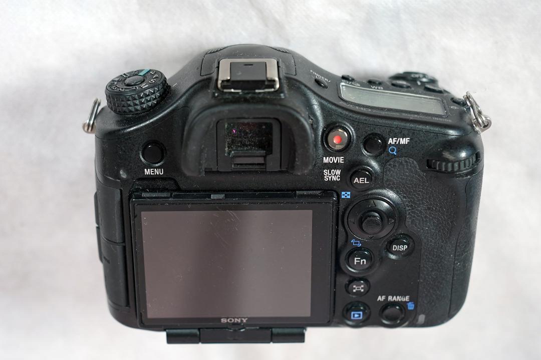 SONY α99 デジタル一眼レフカメラわずか「12,053ショット」