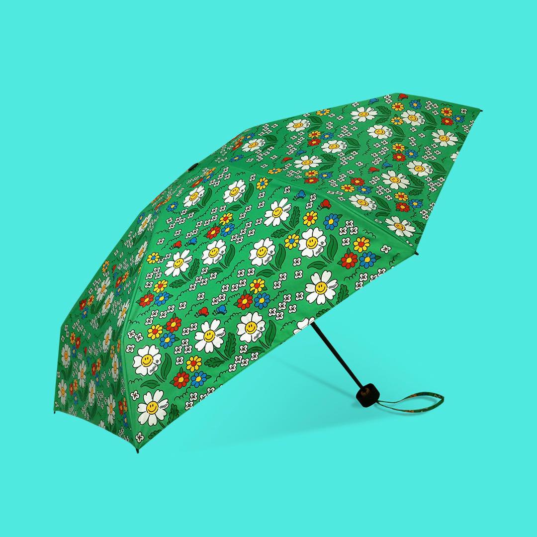 １着でも送料無料 WIGGLEWIGGLE メルカリ - 2つセット 晴雨兼用 UVカット 折りたたみ傘 小物