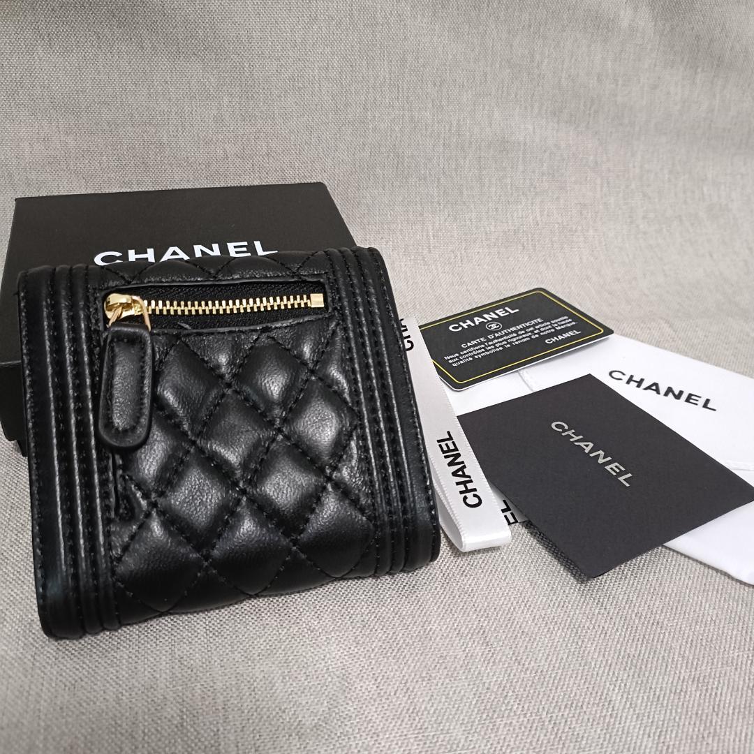 CHANEL ブラック 三つ折り財布 - メルカリ