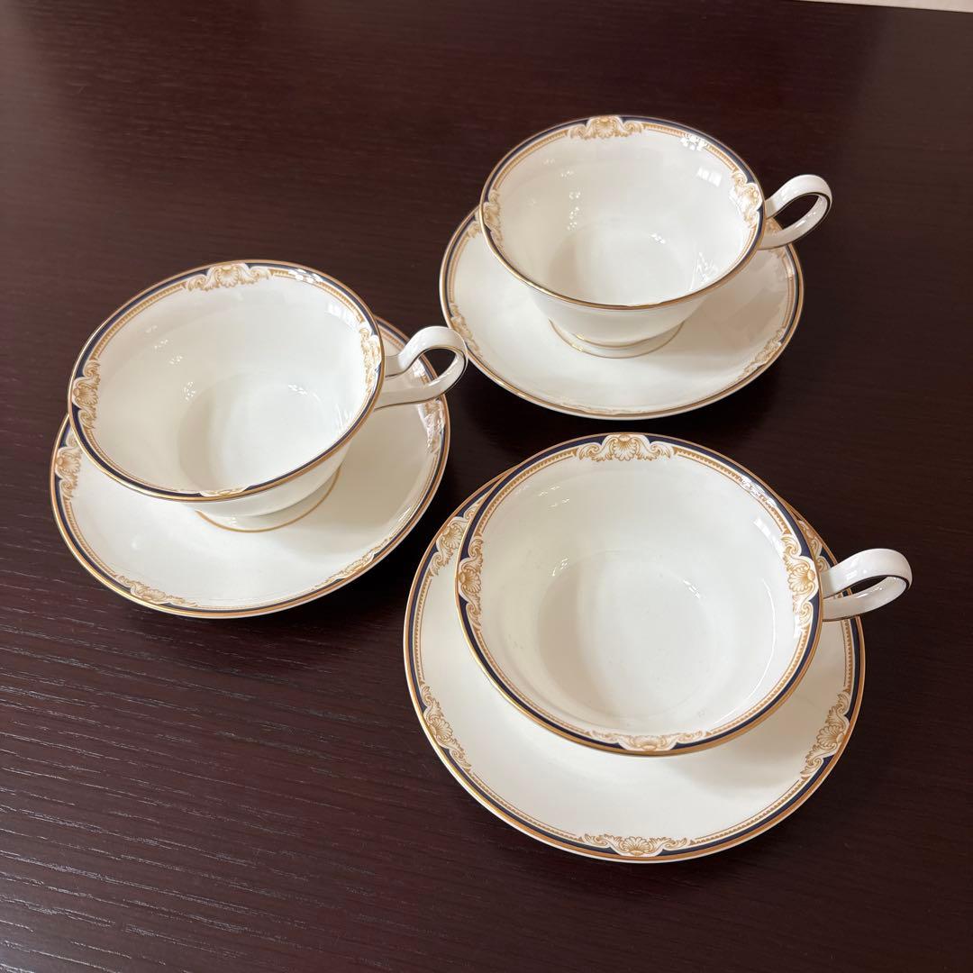 WEDGWOOD CAVENDISH ティーカップ3客　黒壺　【美品】
