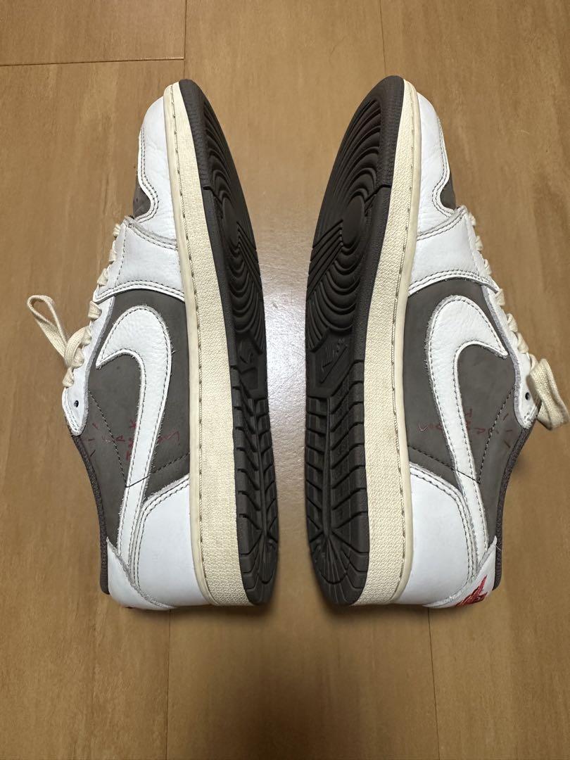 Travis Scott × Nike Air Jordan 1 Low OG