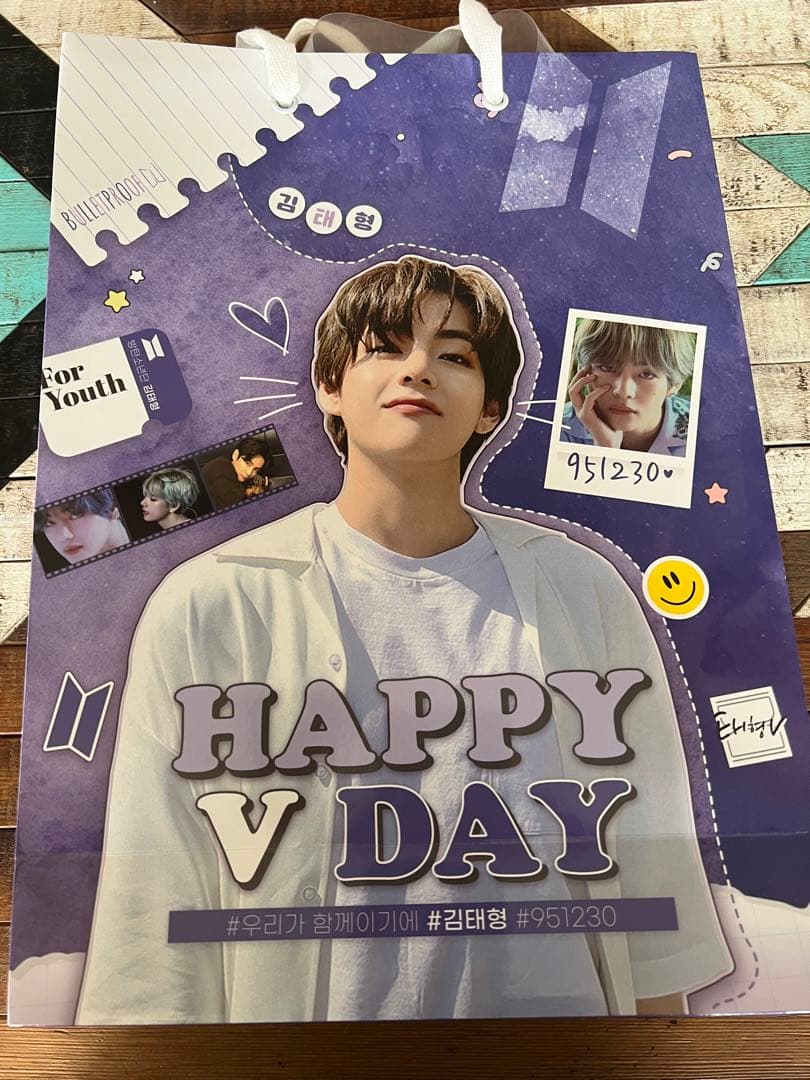 BTS V テテ Happy V Day 1セット新品、♥