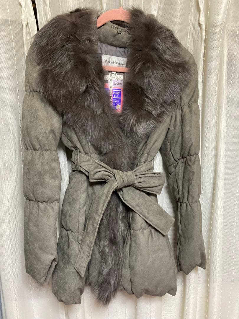 【美品】ベージュ ダウン　フォックスファー　コート　グレー　グレージュ　ピンキー