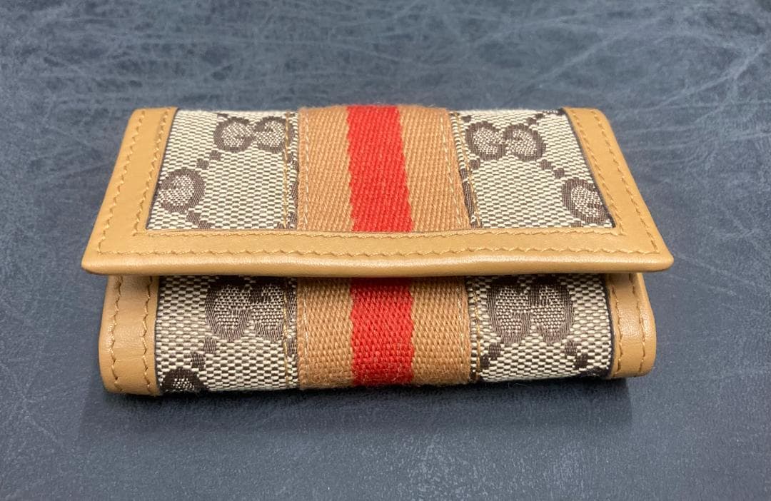 GUCCI GGキャンバス キーケース