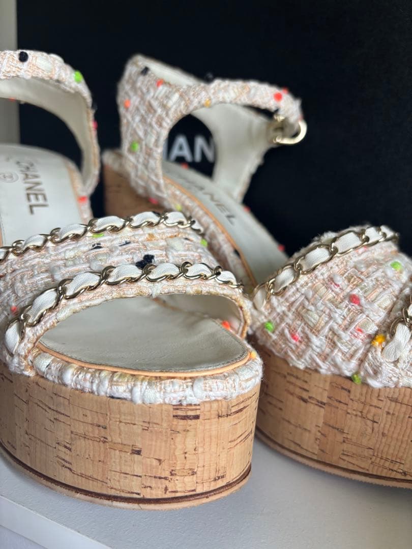 CHANEL ツイードサンダル カラフルポンポン CHANEL ツイードサンダル カラフルポンポン