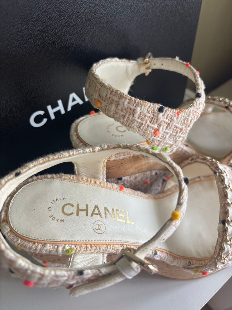 CHANEL ツイードサンダル カラフルポンポン CHANEL ツイードサンダル カラフルポンポン