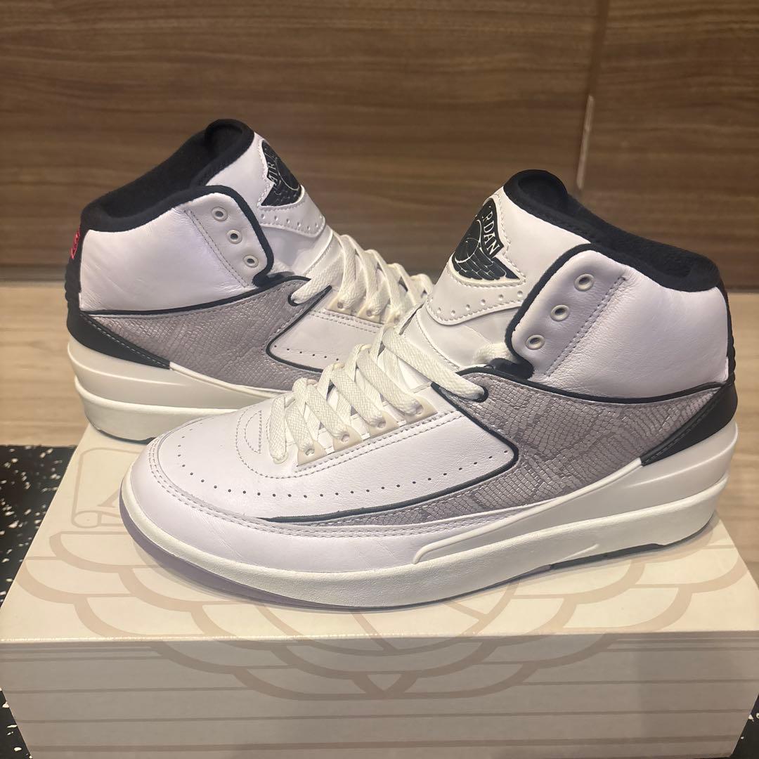 エアジョーダン2 DR8884-102 中古品