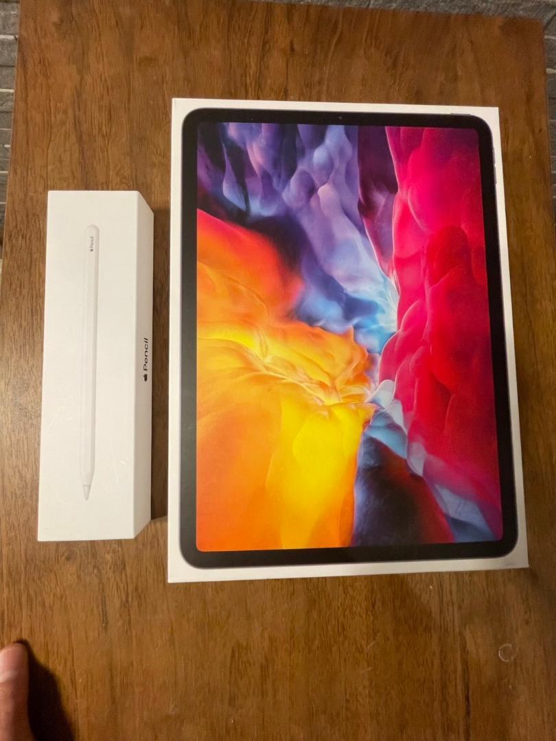 iPadPro(第2世代) 11インチ 128GB cellular＋Wi-Fi