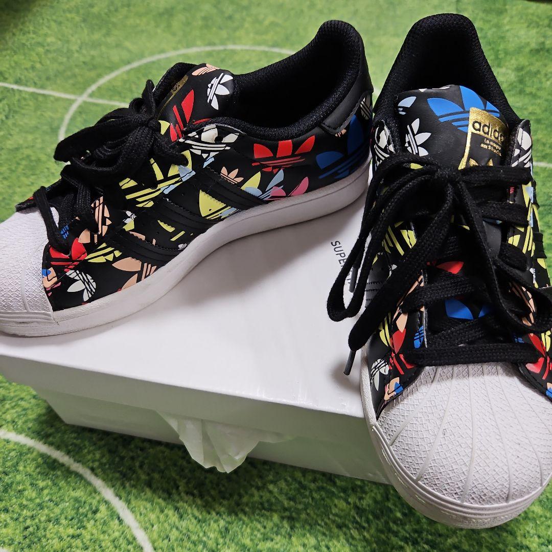 adidasオリジナル スーパースター23cm adidasオリジナル スーパースター23cm