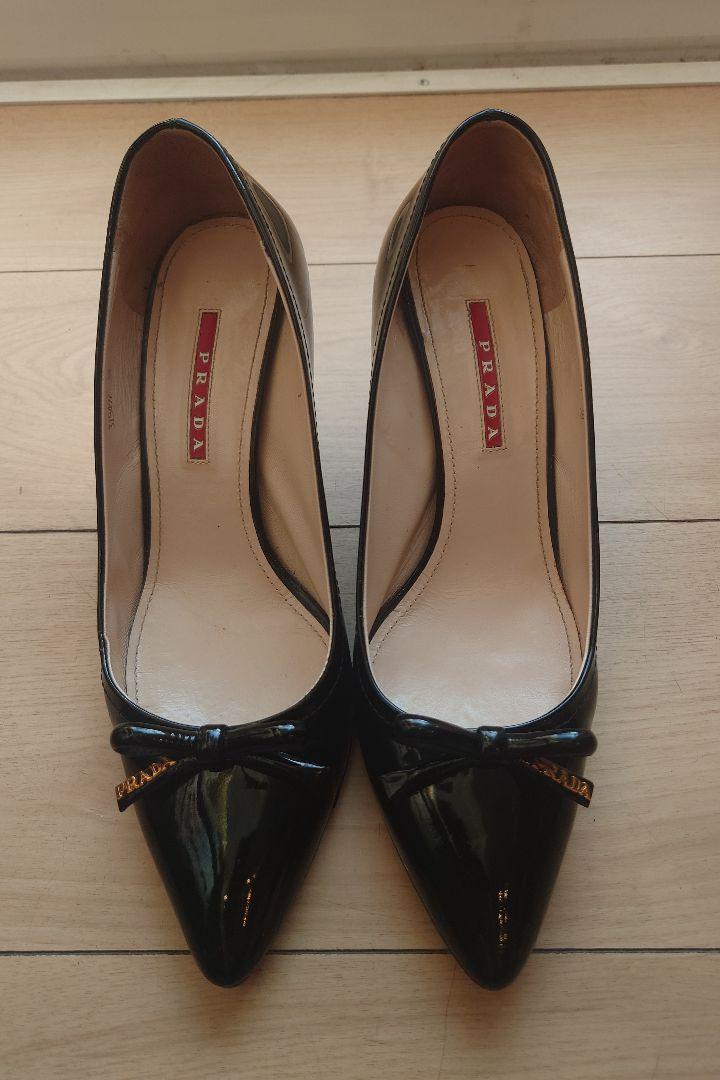 PRADA プラダ　エナメルパンプス