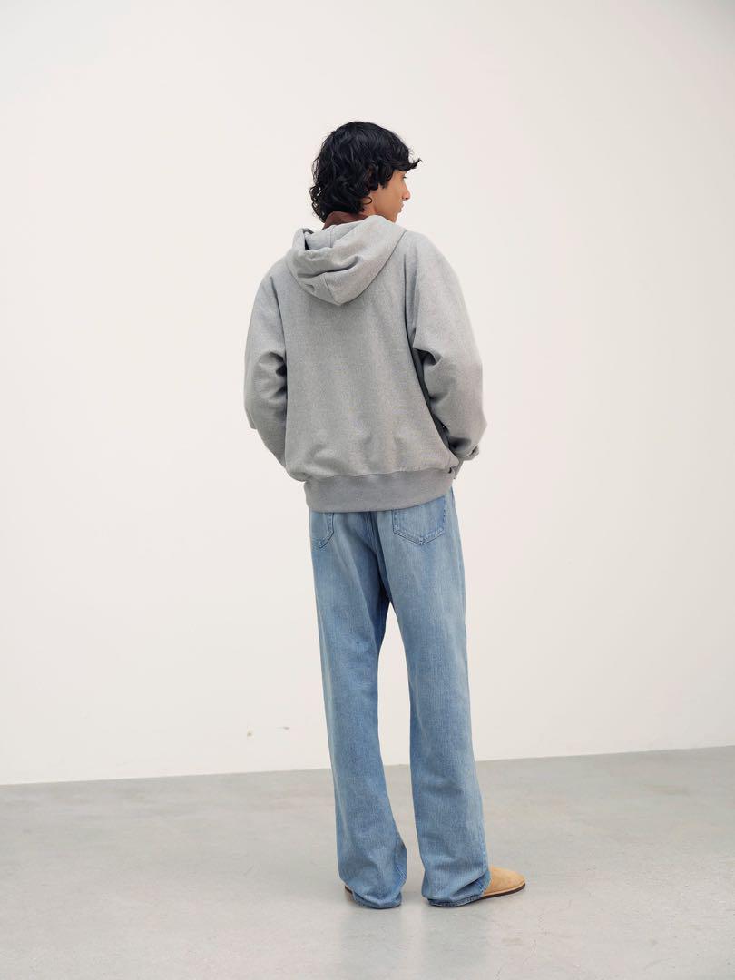 オーラリーSELVEDGE FADED LIGHT DENIM PANTS２