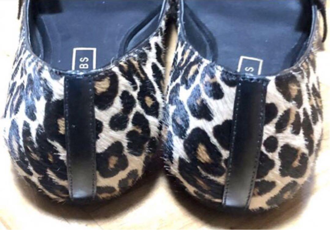 MARC JACOBSマークジェイコブス レオパード柄フラットパンプス　未使用 MARC JACOBSマークジェイコブス レオパード柄フラットパンプス