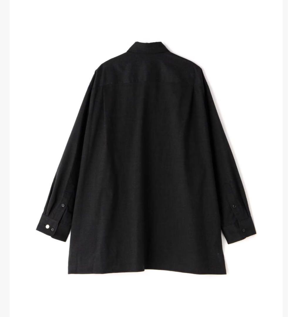 OVERSIZED SHIRT