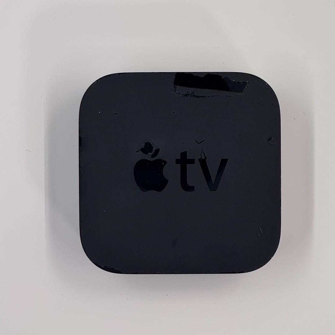 Apple TV 4K 本体とリモコン
