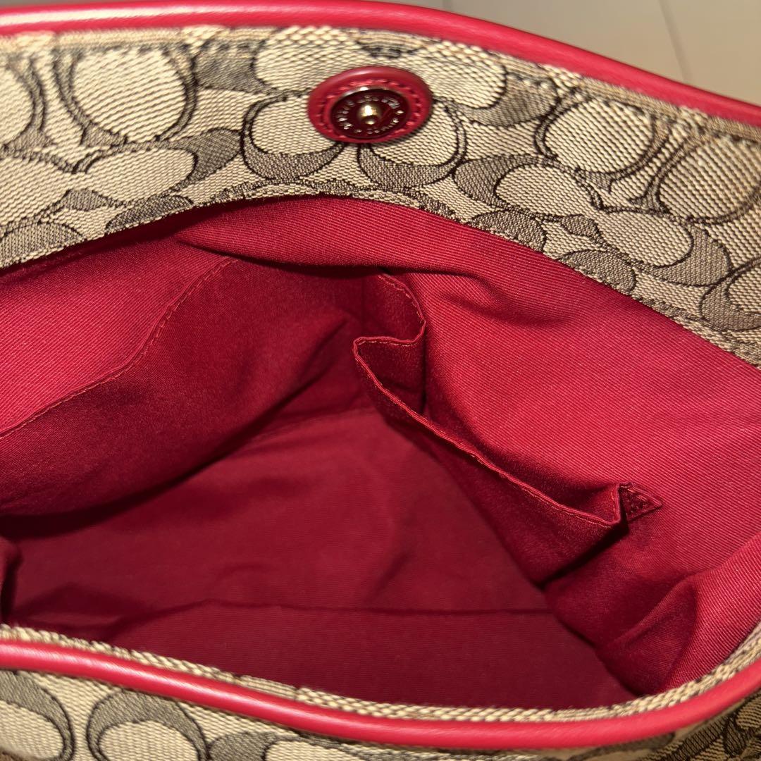 割引価格 COACH ベージュ/レッド ハンドバック バッグ