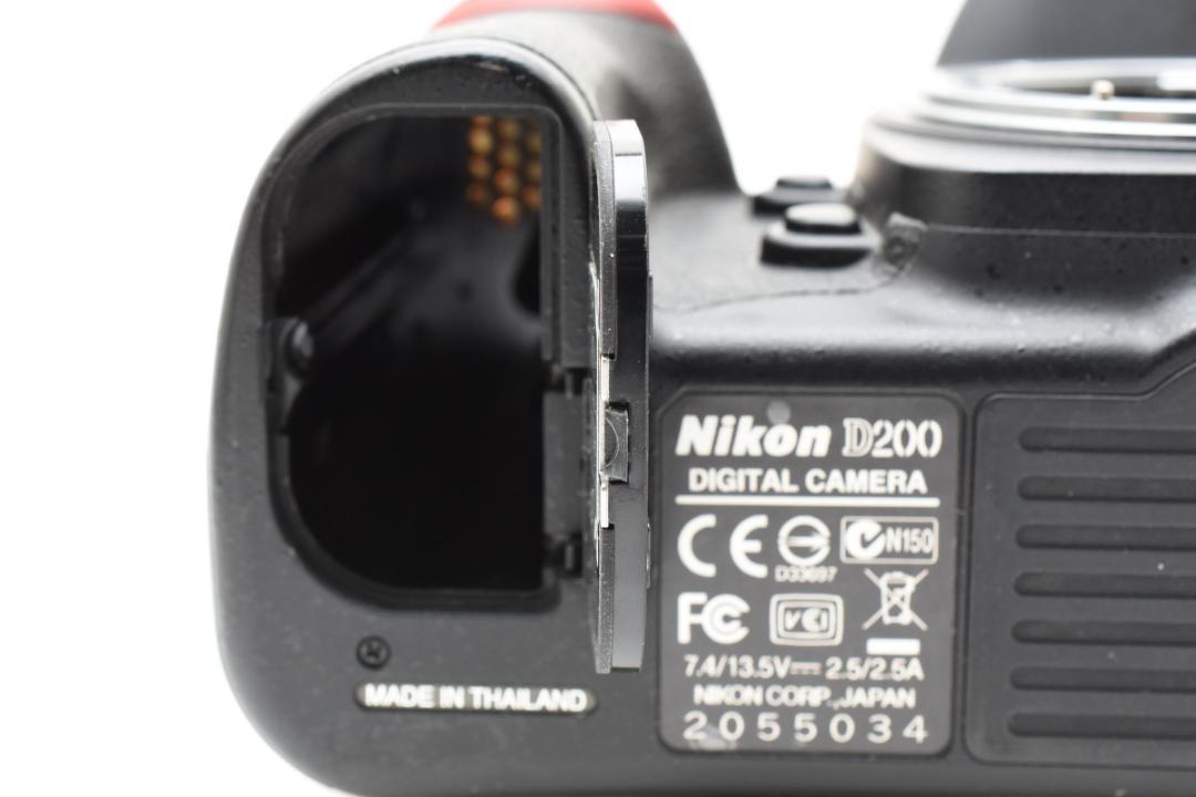 超美品 NIKON ニコン D200　デジタル ボディ M174 超美品 NIKON ニコン D200 デジタル ボディ M174