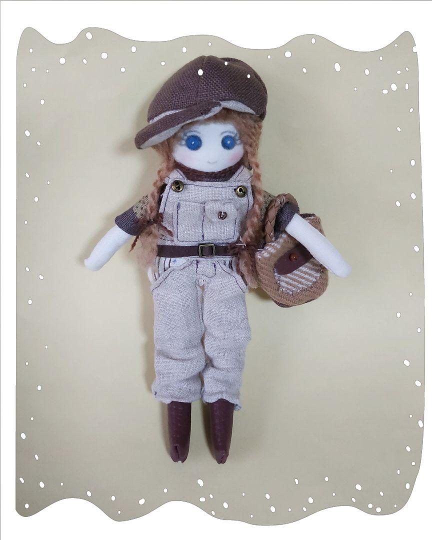 ドールチャーム　バッグチャーム　ハンドメイド　人形