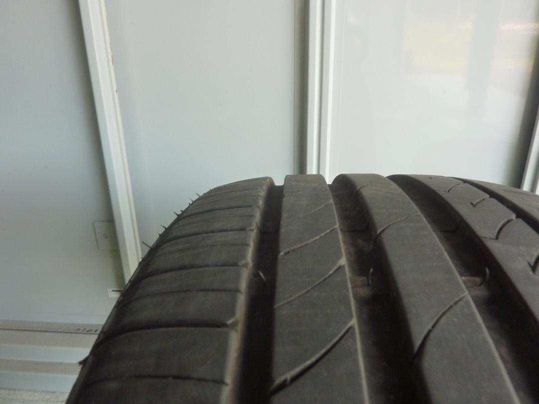 225/40R19 RoTalla Ru01 4本セット 2023年製