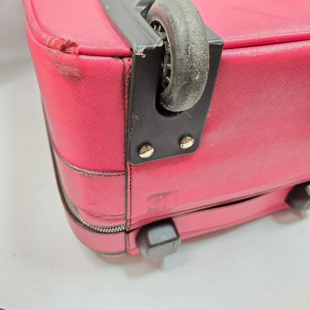 美品 PRADA キャリーケース オールサフィアーノレザー ポケット多 美品 PRADA キャリーケース オールサフィアーノレザー ポケット多