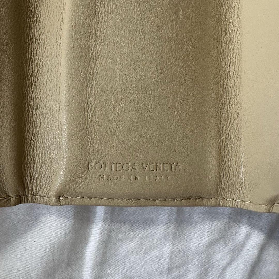 bottega veneta｜三つ折り財布　ベージュ