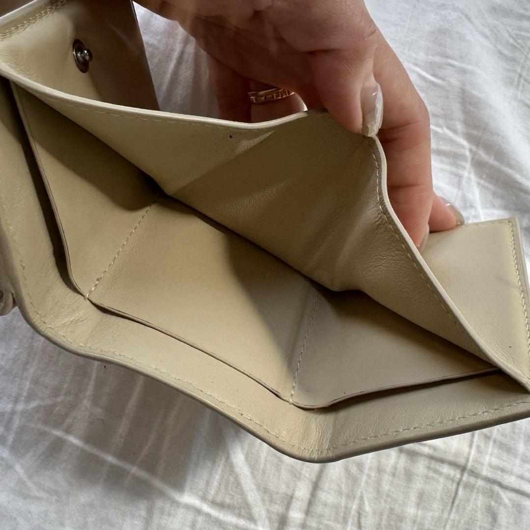 bottega veneta｜三つ折り財布　ベージュ