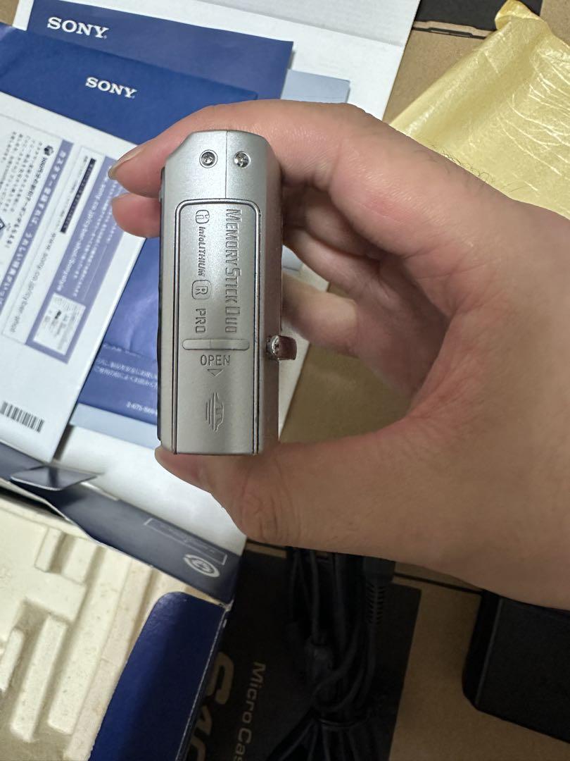 SONY Cyber-shot DSC-T30