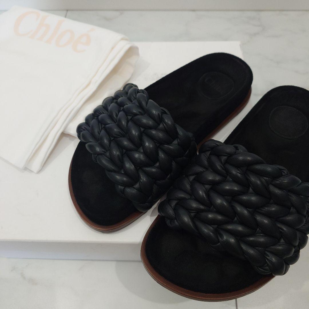 Chloeクロエレザーフラットサンダル
