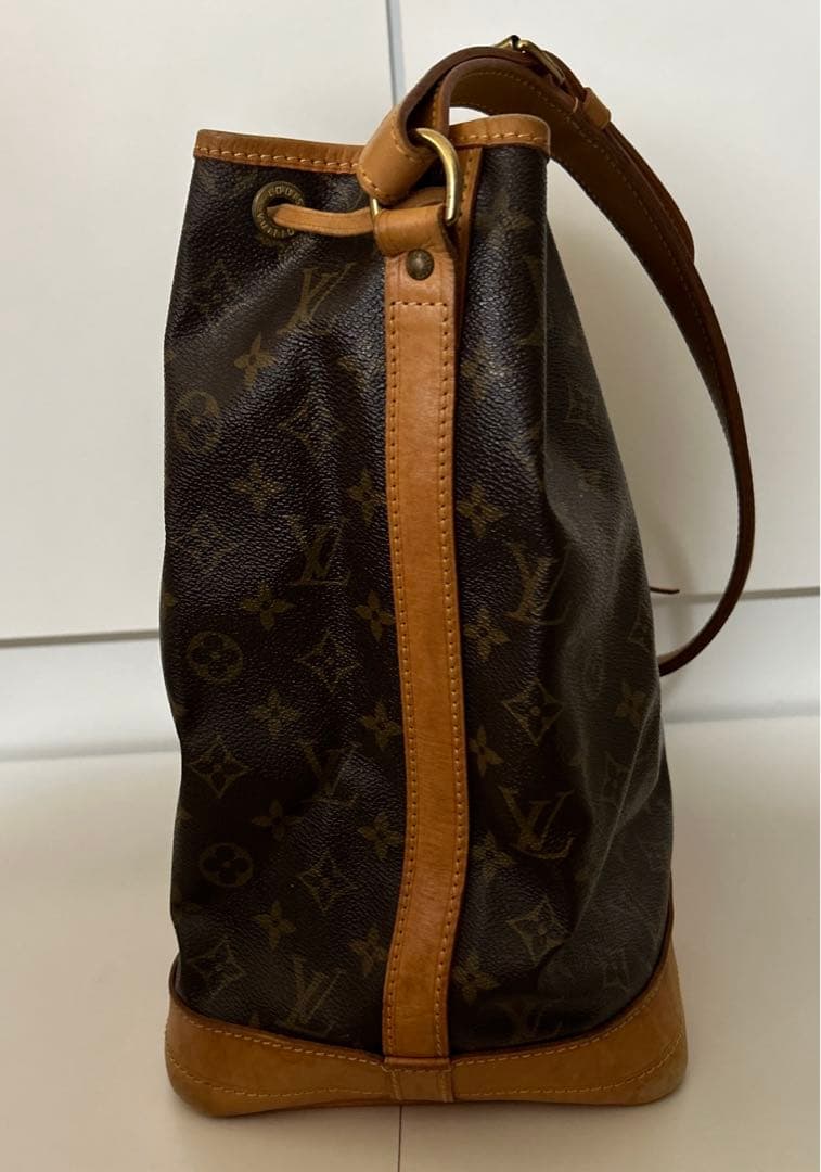 LOUIS VUITTON ルイヴィトン ショルダーバッグ ノエ LOUIS VUITTON ルイヴィトン ショルダーバッグ ノエ