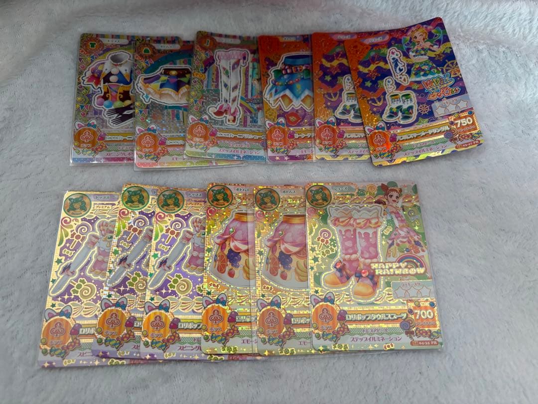 アイカツカード ポップ 約110枚全体的に状態が悪い