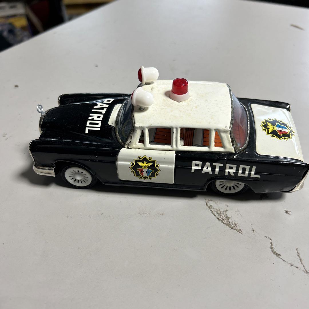 中古　ブリキのパトカー　HIGHWAY PATROL