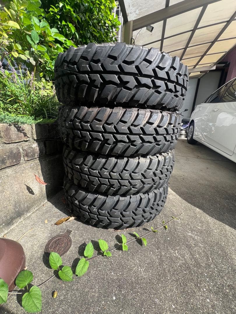 DUNLOP MT2 245 75r16