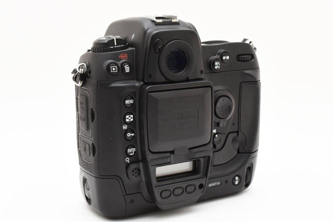 【美品】ニコン Nikon D2H ボディ【元箱付き・付属品多数】