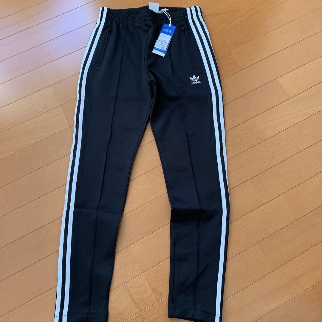 adidas SST TRACK PANTS ブラック