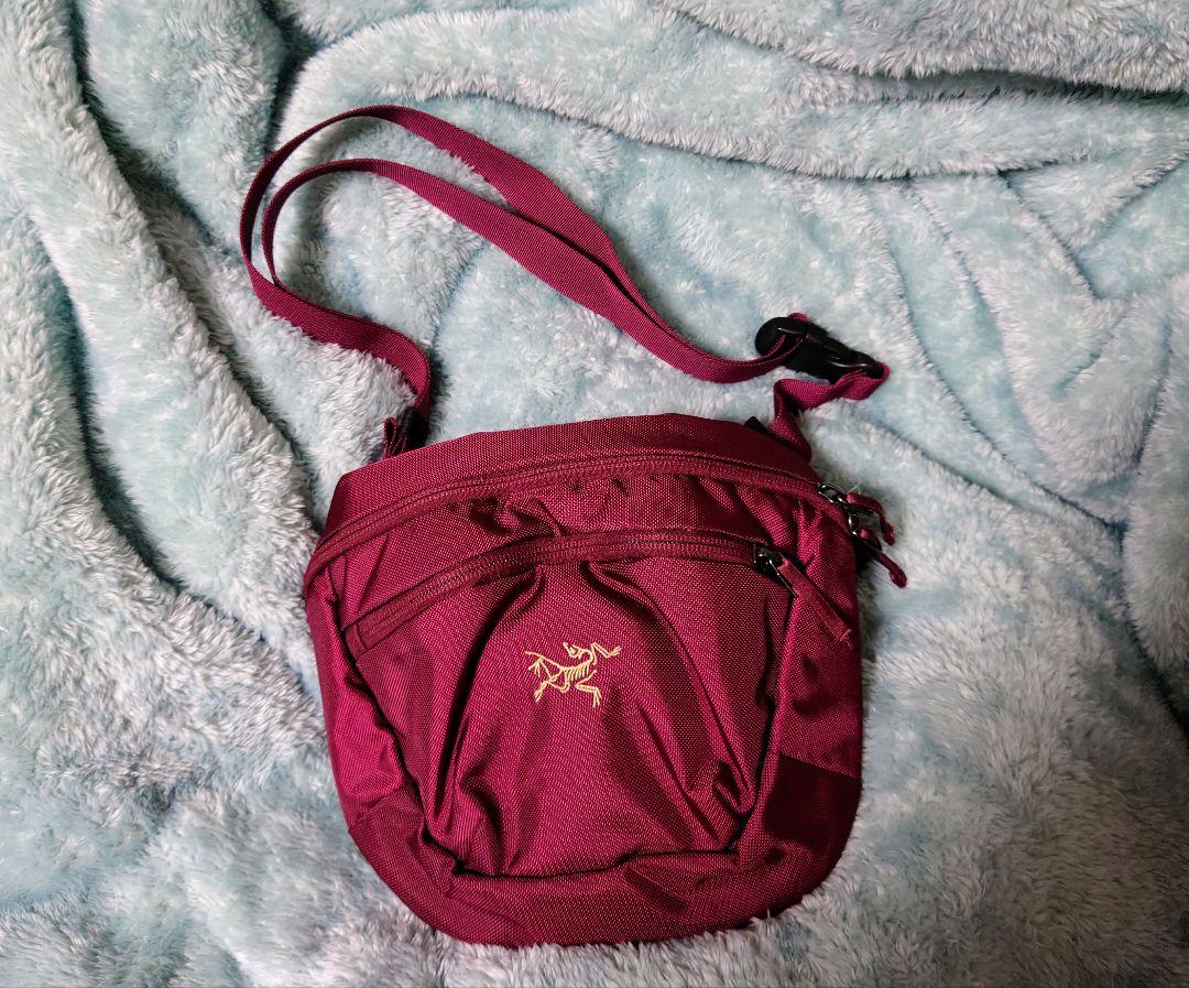 未使用 ARC’TERYX(アークテリクス) マカ2 DARK DAKINI