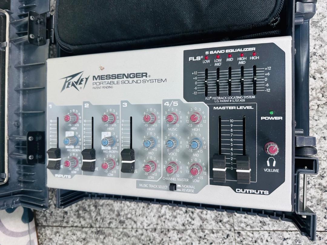 Peavey Messenger M100 ポータブルPAシステム