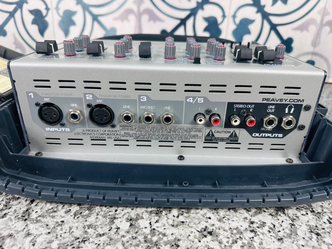 Peavey Messenger M100 ポータブルPAシステム
