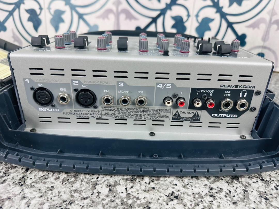 Peavey Messenger M100 ポータブルPAシステム