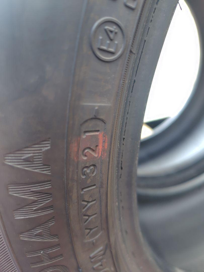 ヨコハマ ADVAN.V552 215/50R17 2021年製