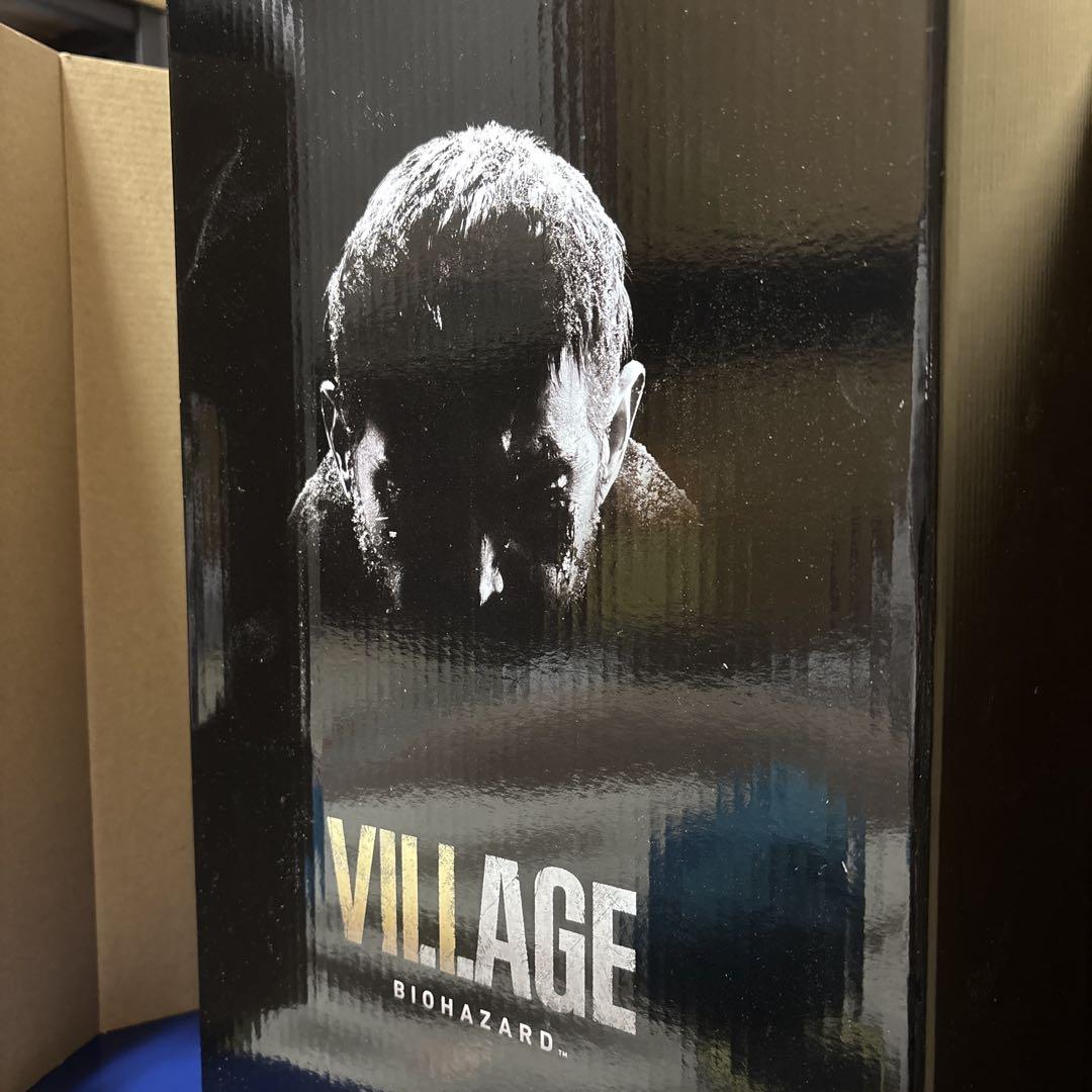 Nintendo Switch BIOHAZARD VILLAGE PS4