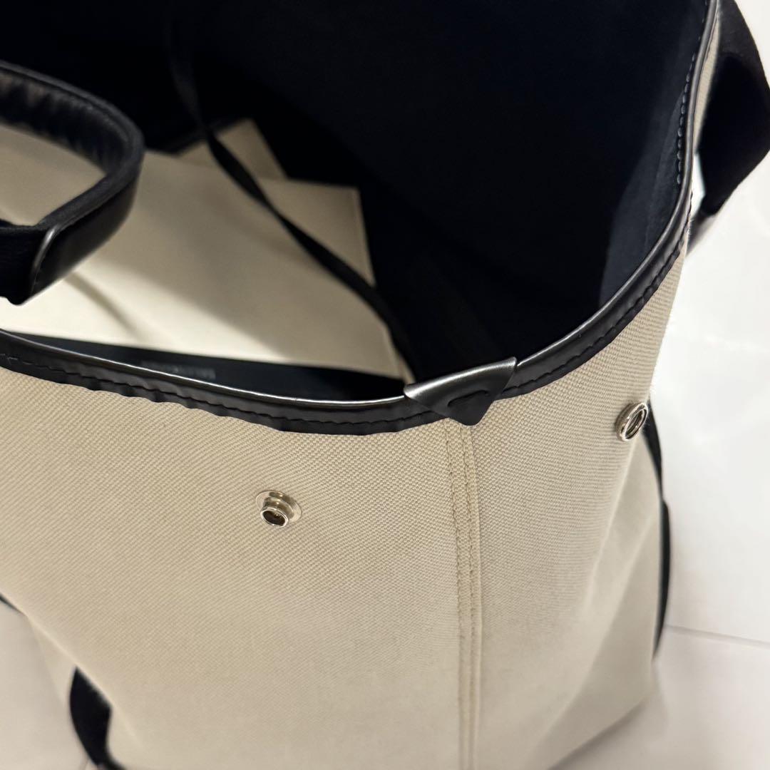 BALENCIAGA トートバッグ ラージサイズ　ホワイト/ブラック ポーチ付き