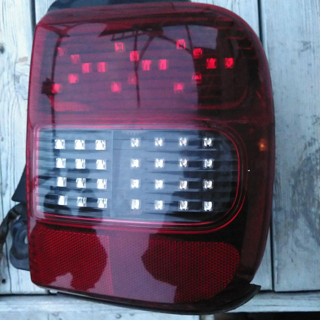 ラパンSS 赤色テールランプセット LED